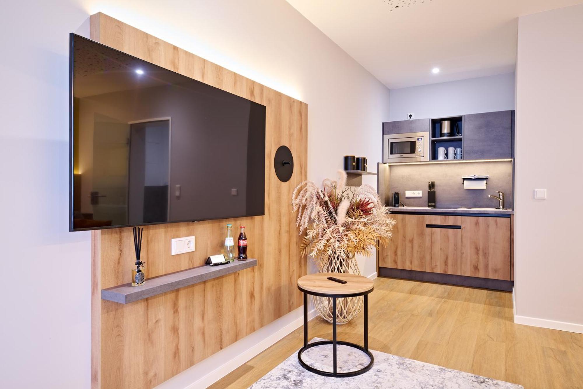 Xzllenz Traum Studio-Apartment, Frei-Parken, U-Bahn, Kueche Nuremberg Exterior photo