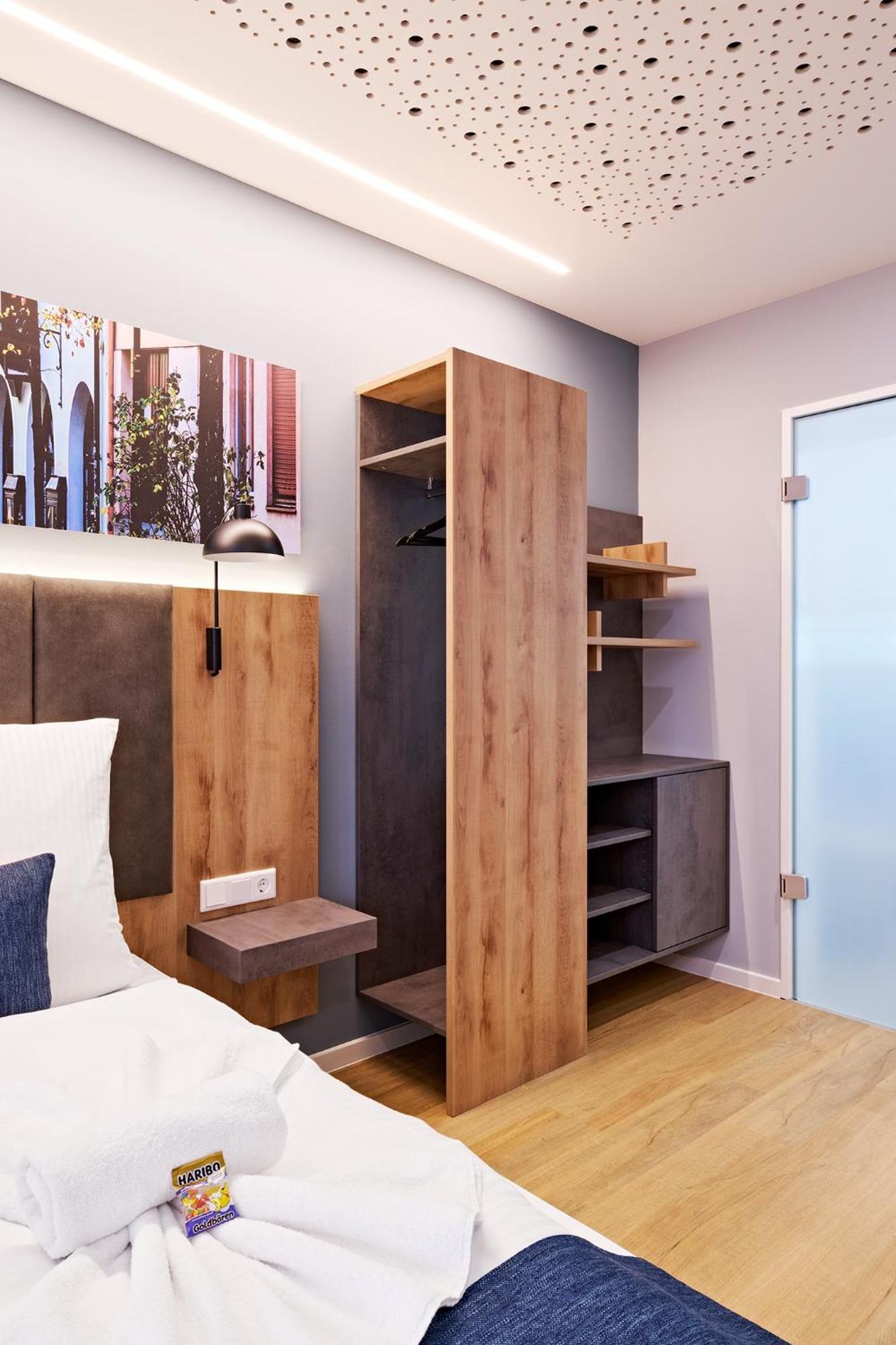Xzllenz Traum Studio-Apartment, Frei-Parken, U-Bahn, Kueche Nuremberg Exterior photo